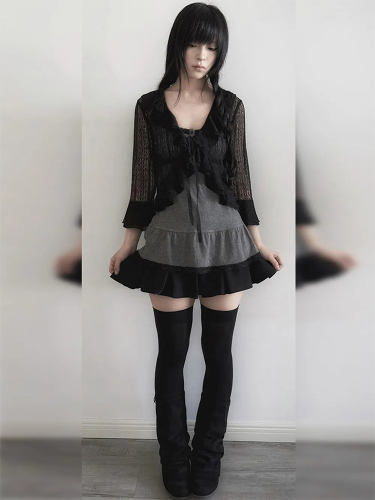 Black Cardigan Grey Strap Vest - Vintage Fashion Postcards 评论和价格