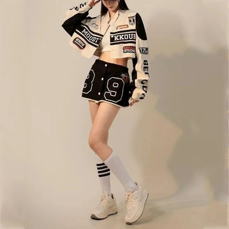 American Vintage Women Varsity - Vintage Fashion Postcards 评论和价格