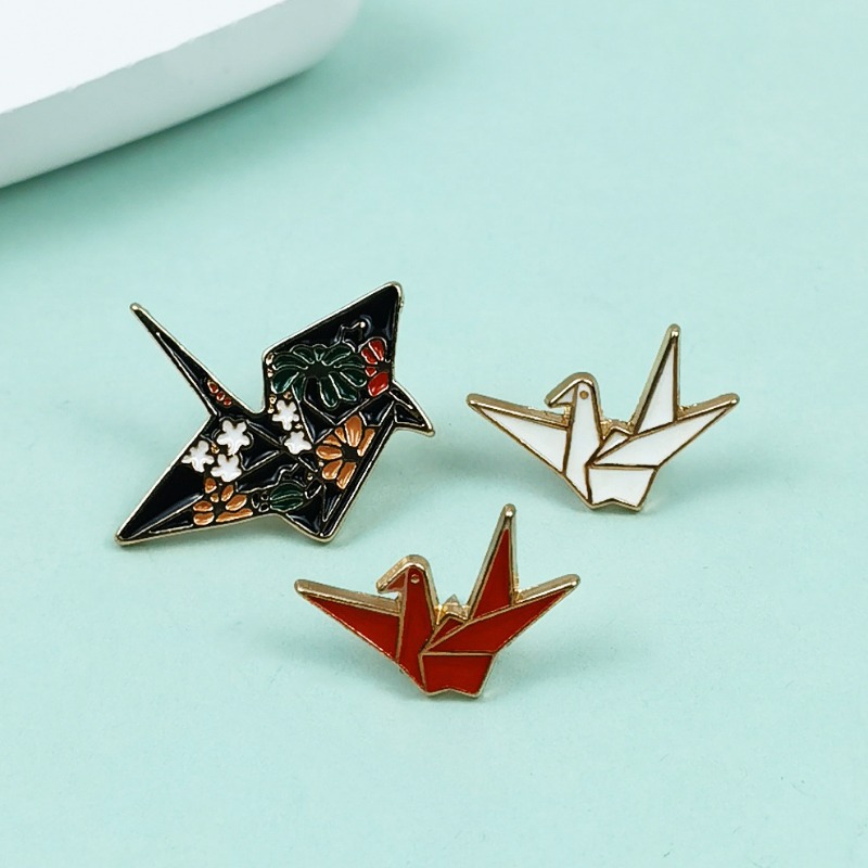Creative Origami Crane Enamel  - Vintage Fashion Meaning 评论和价格