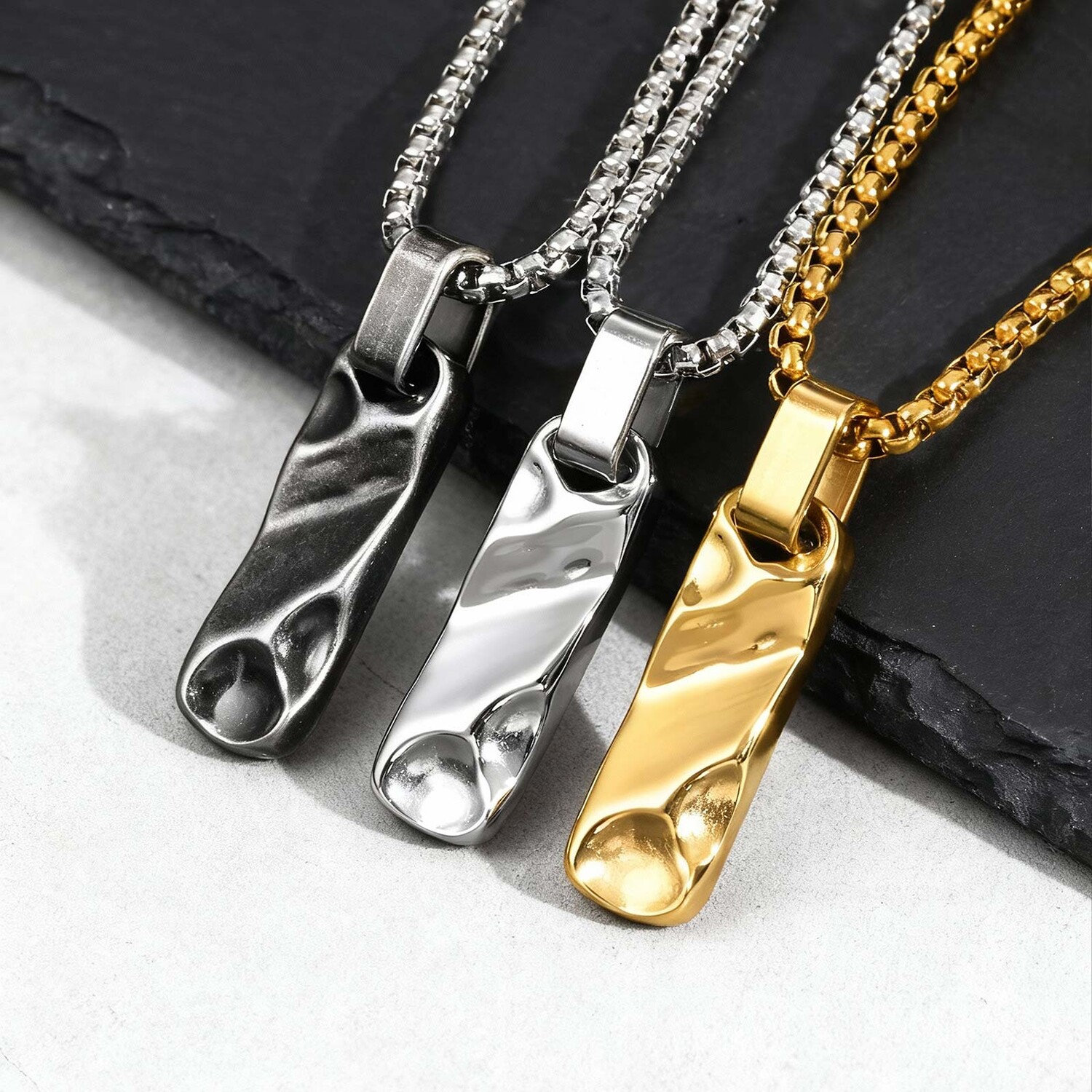 Small Dogtag Pendant Necklaces - Vintage Fashion Labels 评论和价格